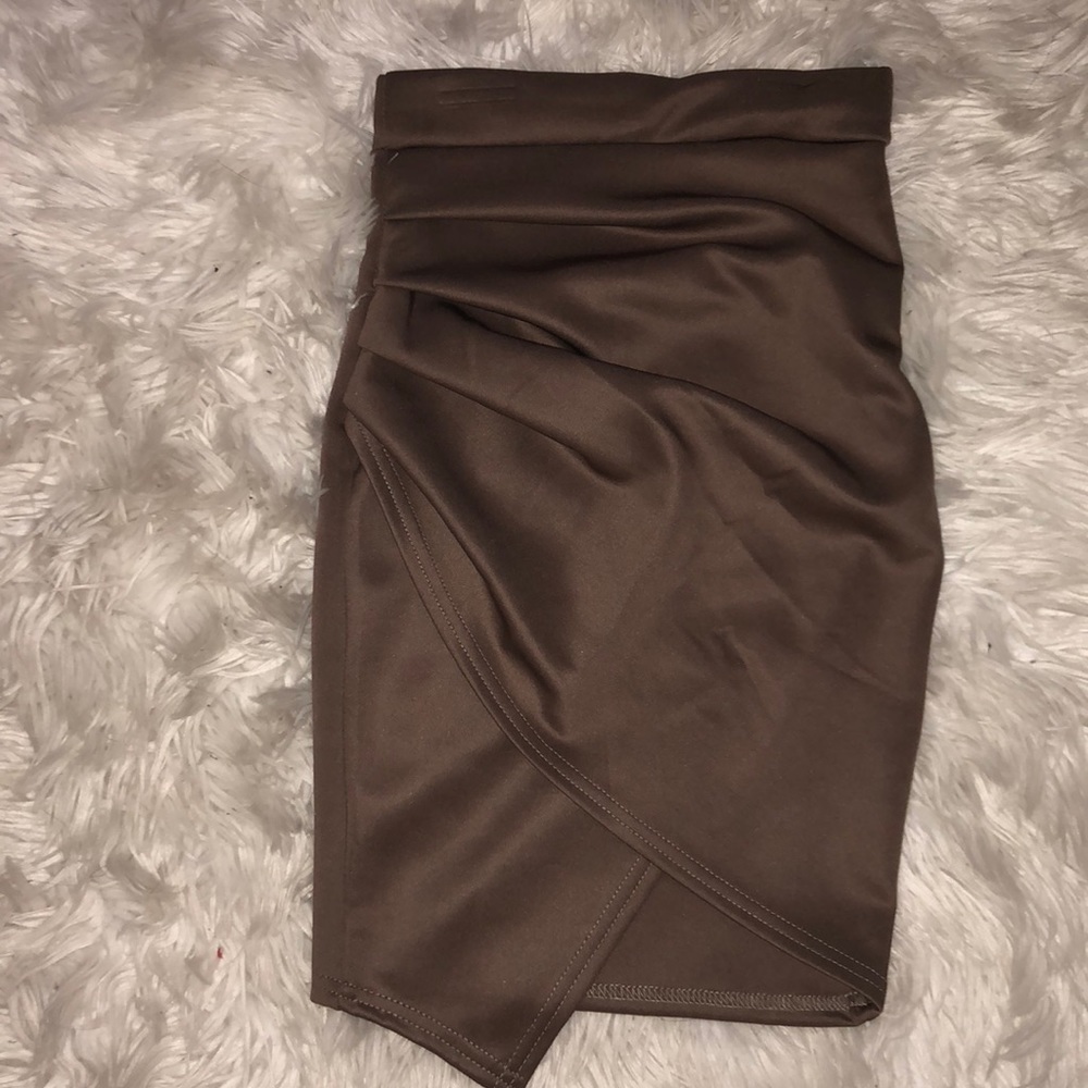 Brown bodycon skirt